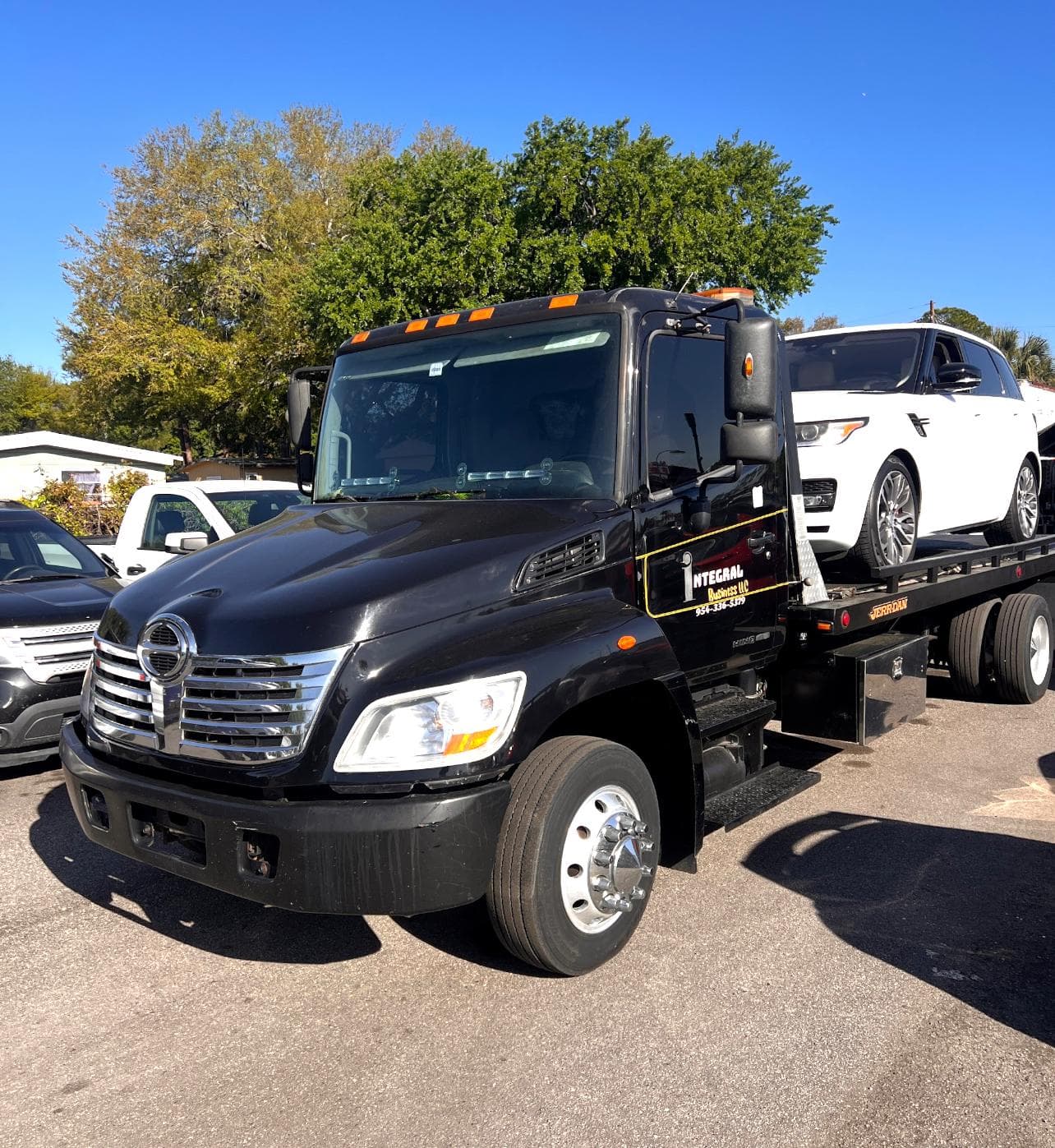Integral Business LLC tow truck